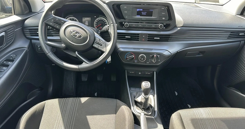Hyundai Bayon cena 71900 przebieg: 6900, rok produkcji 2022 z Pniewy małe 301